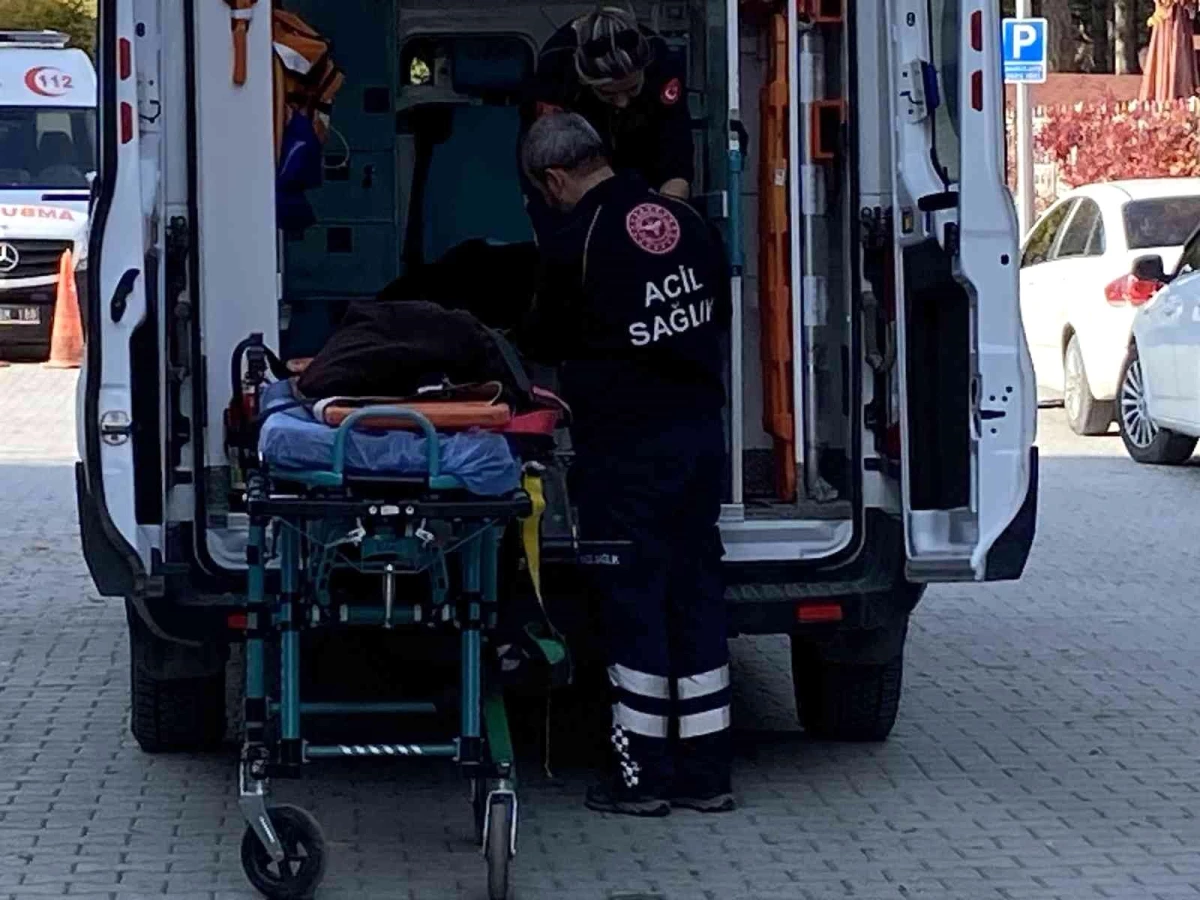 Konya\'da otomobiller çarpıştı: 2 yaralı