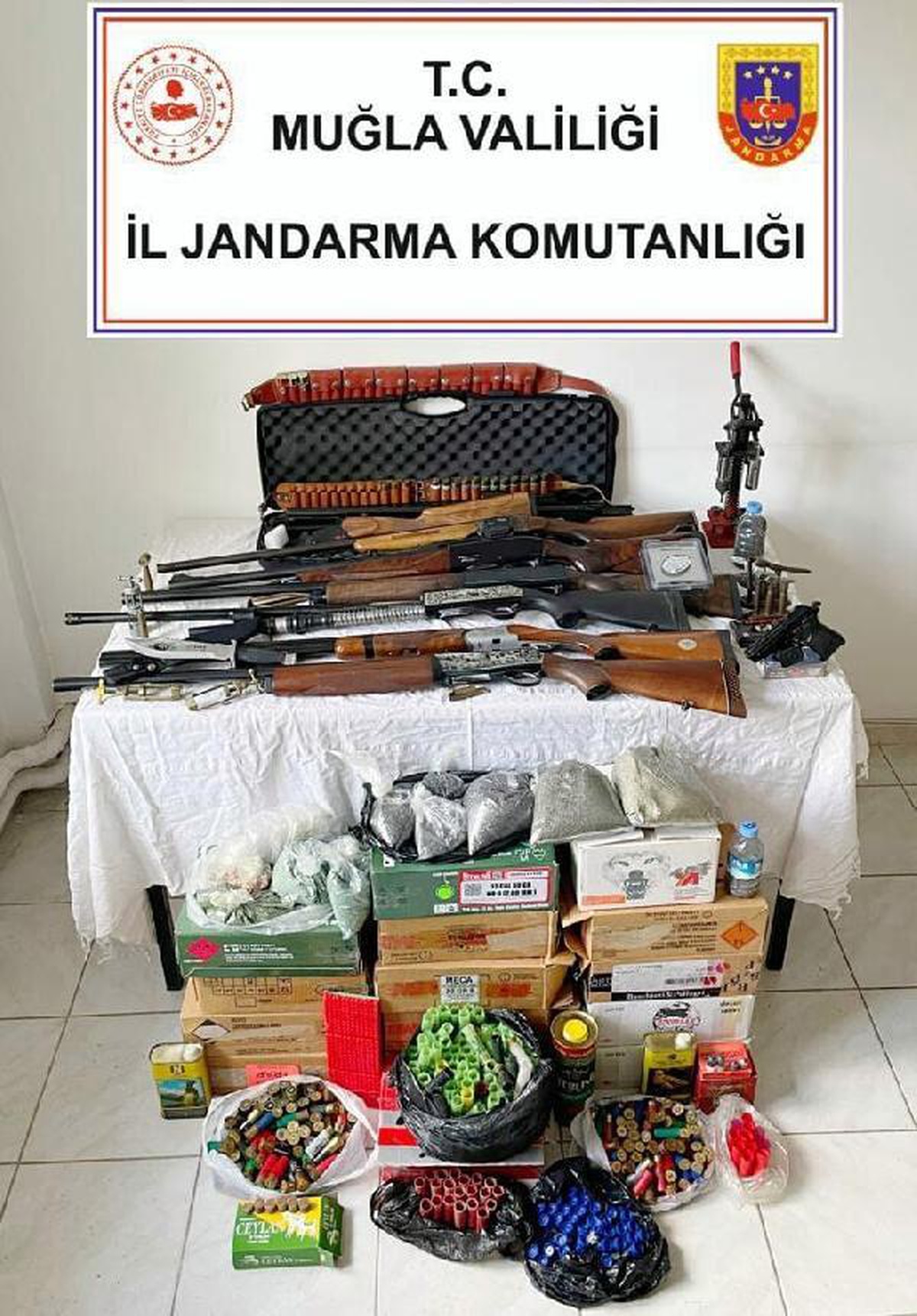 Muğla\'da silah kaçakçılığı operasyonu: 1 gözaltı