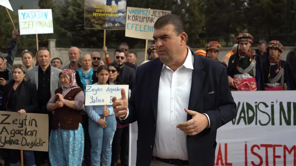 Seferihisar Köylüsü, Mahkemenin Jeotermal Santrali Projesine Yönelik İptal Kararını Zeybekle Kutladı