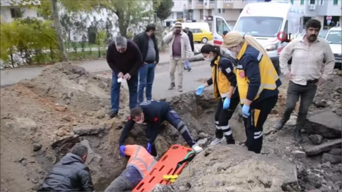 Tekirdağ\'da işçi kepçenin kazdığı çukura düştü