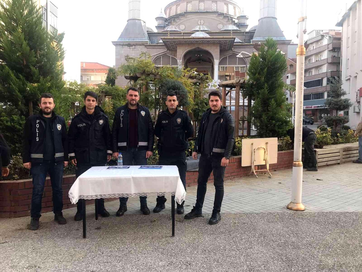 Vatandaşlar dolandırıcılığa karşı bilgilendirildi