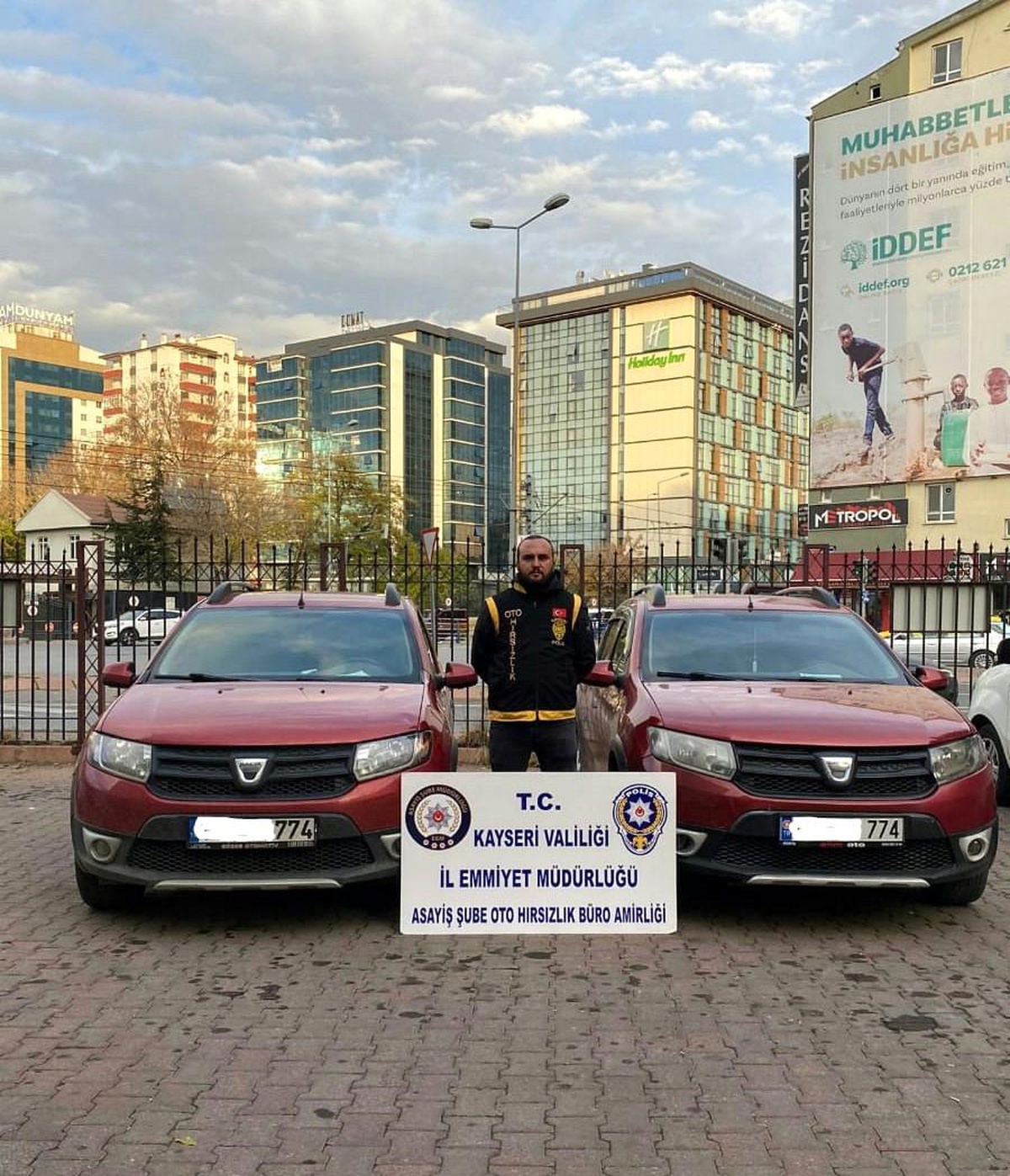 120 saatlik kayıtlar incelendi, 1 yıl önce çalınan araç bulundu