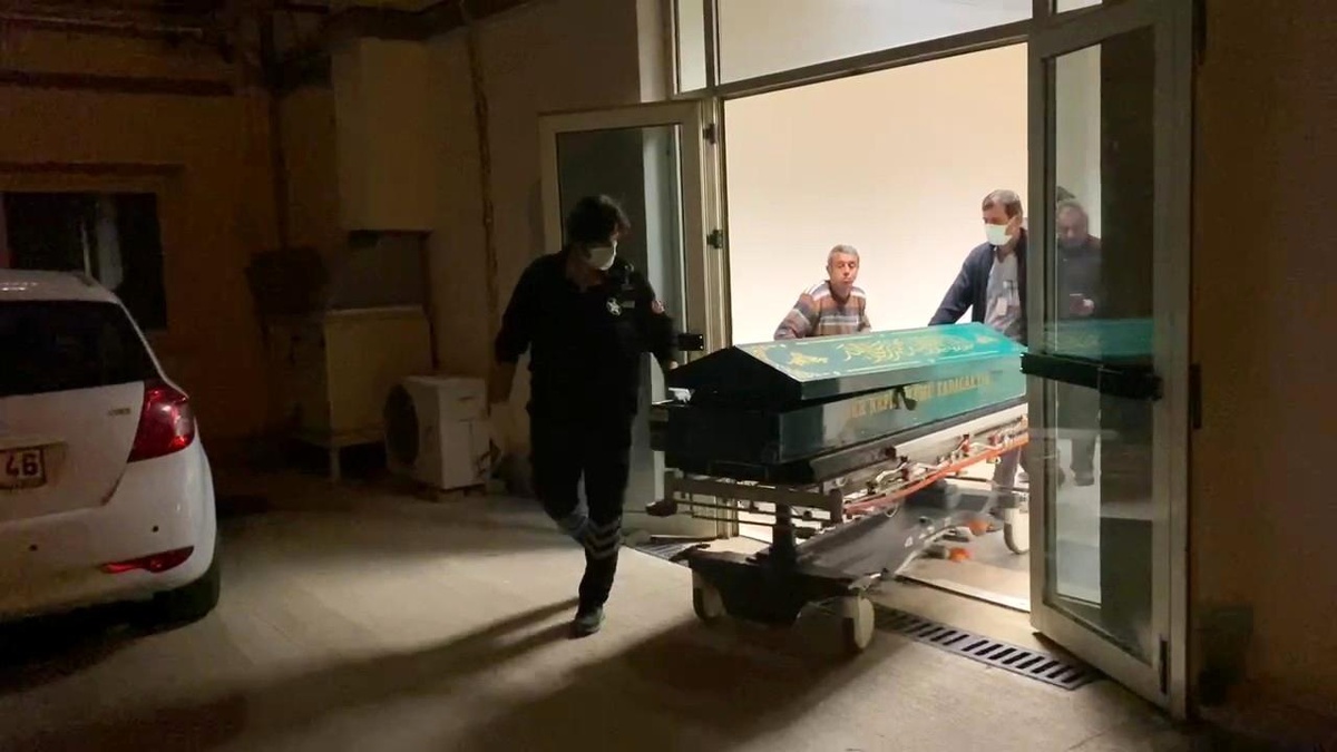 Bekçiliğini yaptığı inşaatta ölü bulundu