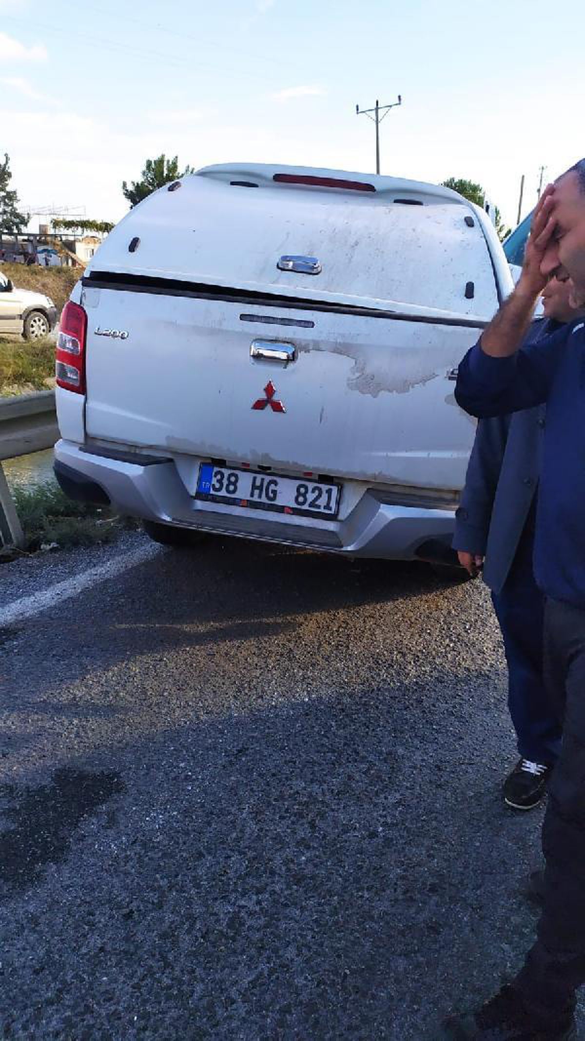 Cezaevi personelini taşıyan servis aracı ile kamyonet çarpıştı; 11 yaralı