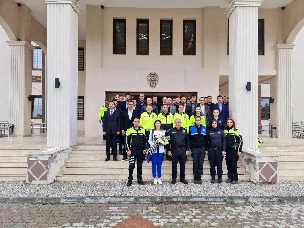 Fethiye\'de polis ve bekçilere halkla ilişkiler ve iletişim semineri verildi