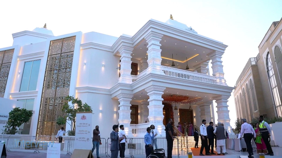 Hindistan Büyükelçisi Dubai\'de açılan yeni Hindu tapınağının önemini anlattı