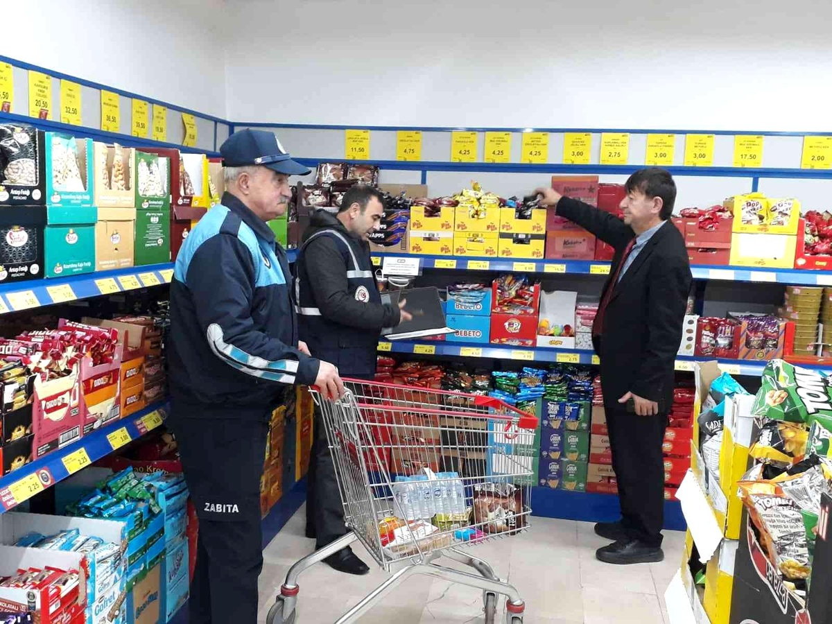 Kars\'ta marketlerde fiyat denetimi