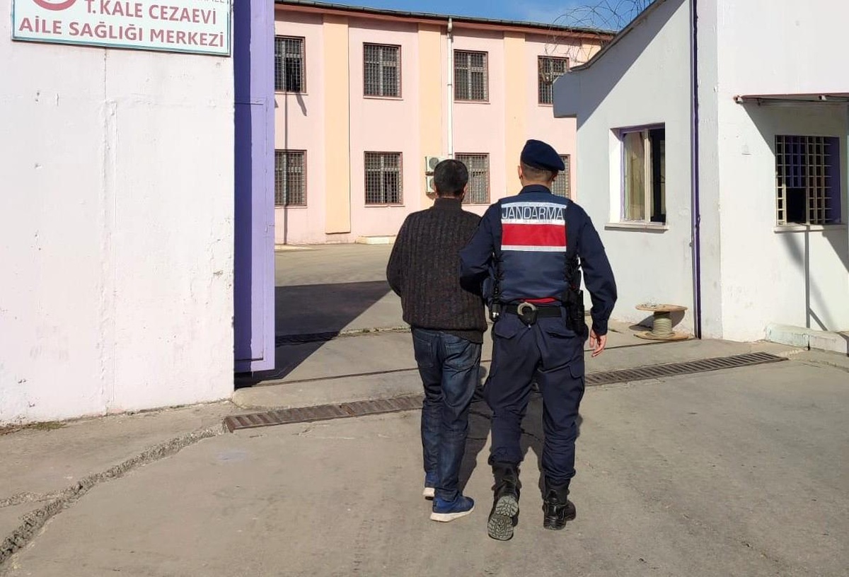 Osmaniye\'de 4 yıl hapis cezasıyla aranan hükümlü yakalandı