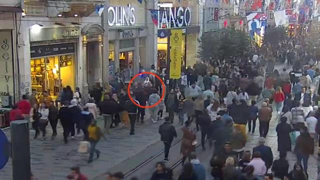 Taksim bombacının yalanını bu görüntüler ortaya çıkardı! Saldırıdan günler önce kayda aldığı noktaya dikkat Taksim bombacının yalanını bu görüntüler ortaya çıkardı! Saldırıdan günler önce kayda aldığı noktaya dikkat
