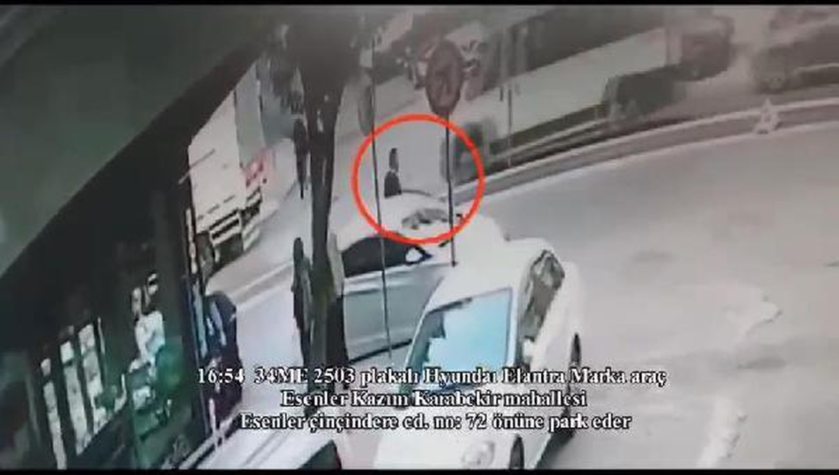 Terörist kadının Esenler\'den Küçükçekmece\'ye götürülmesine ilişkin görüntüler
