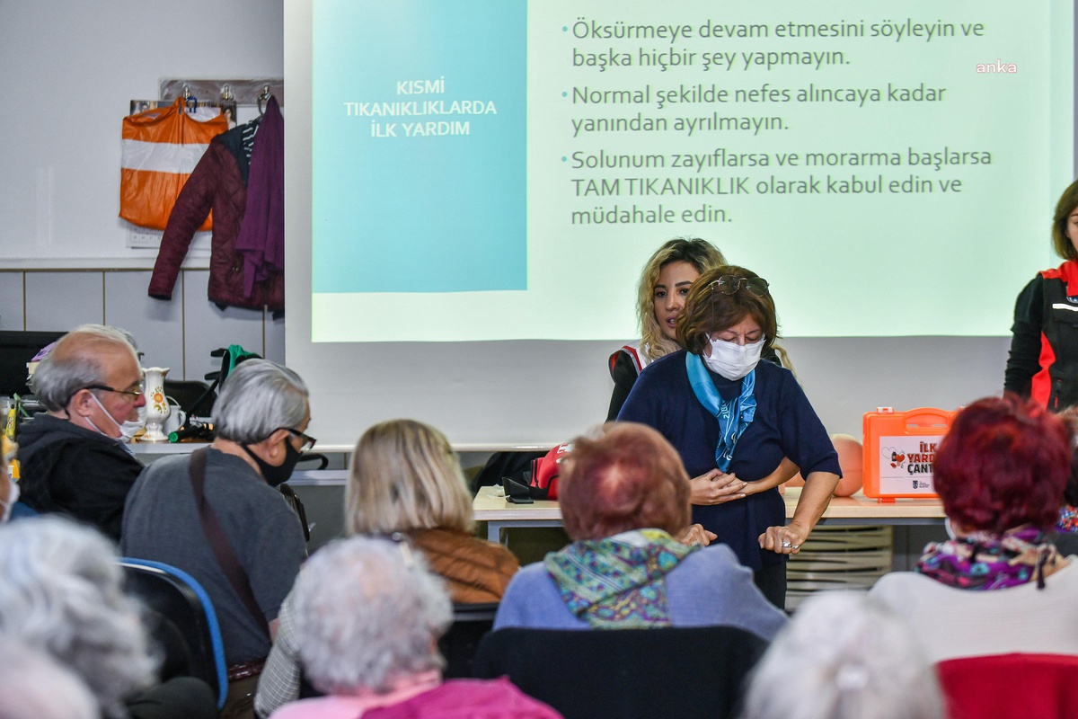 Ankara Büyükşehir\'den, Yaşlılar ve Gençler Bilgi Erişim Merkezi Üyelerine İlk Yardım Semineri