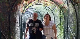 Antalya'ya tatile gelen Kanadalı iş insanının cep telefonu çaldılar