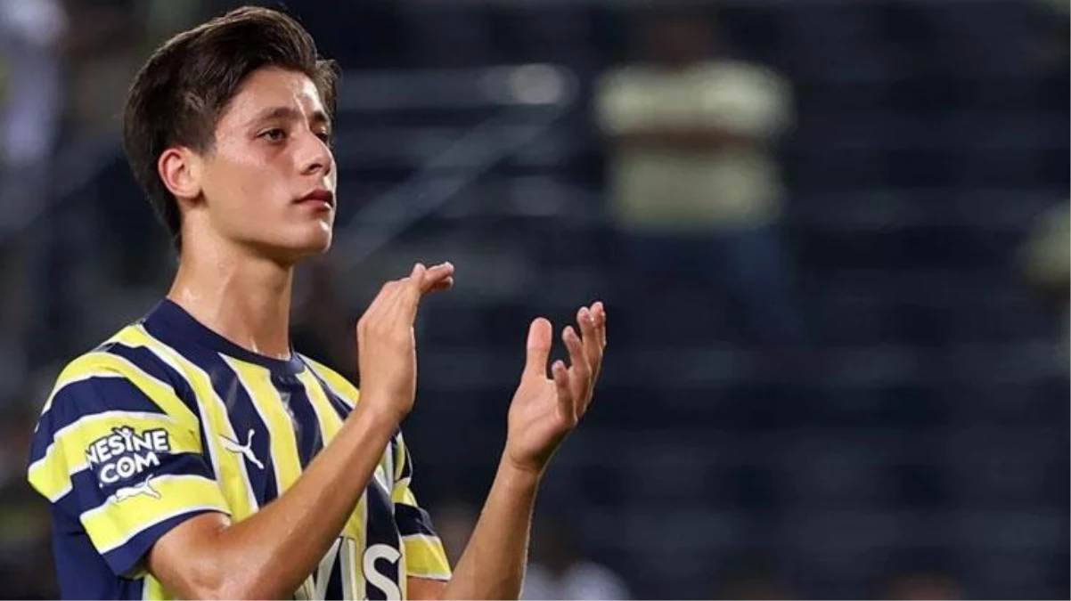 Fenerbahçe\'nin genç yıldızı Arda Güler\'e Napoli kancası! Sözleşmesindeki madde uykuları kaçırıyor