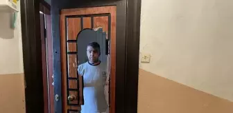 Bağcılar'da ev sahibinin oturduğu dairenin kapısını kırdığını belirten kiracı şikayetçi oldu
