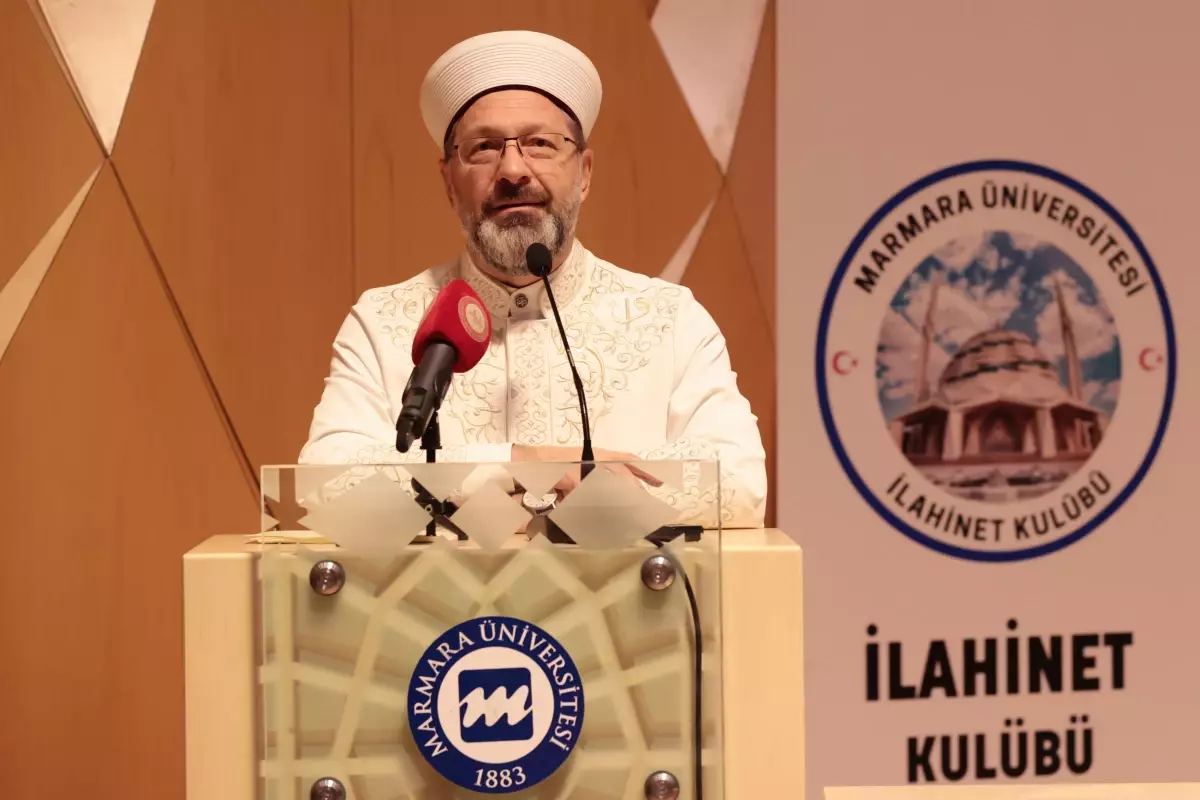 Diyanet İşleri Başkanı Erbaş, İstanbul\'da İlahinet Kulübü öğrencileriyle buluştu Açıklaması