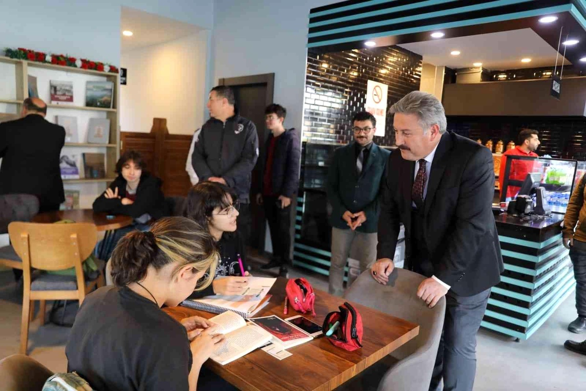 Melikgazi\'nin Kütüphanelerine Büyük İlgi