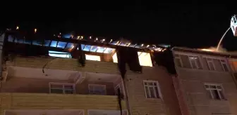 Sultanbeyli'de 3 bina alev alev yandı