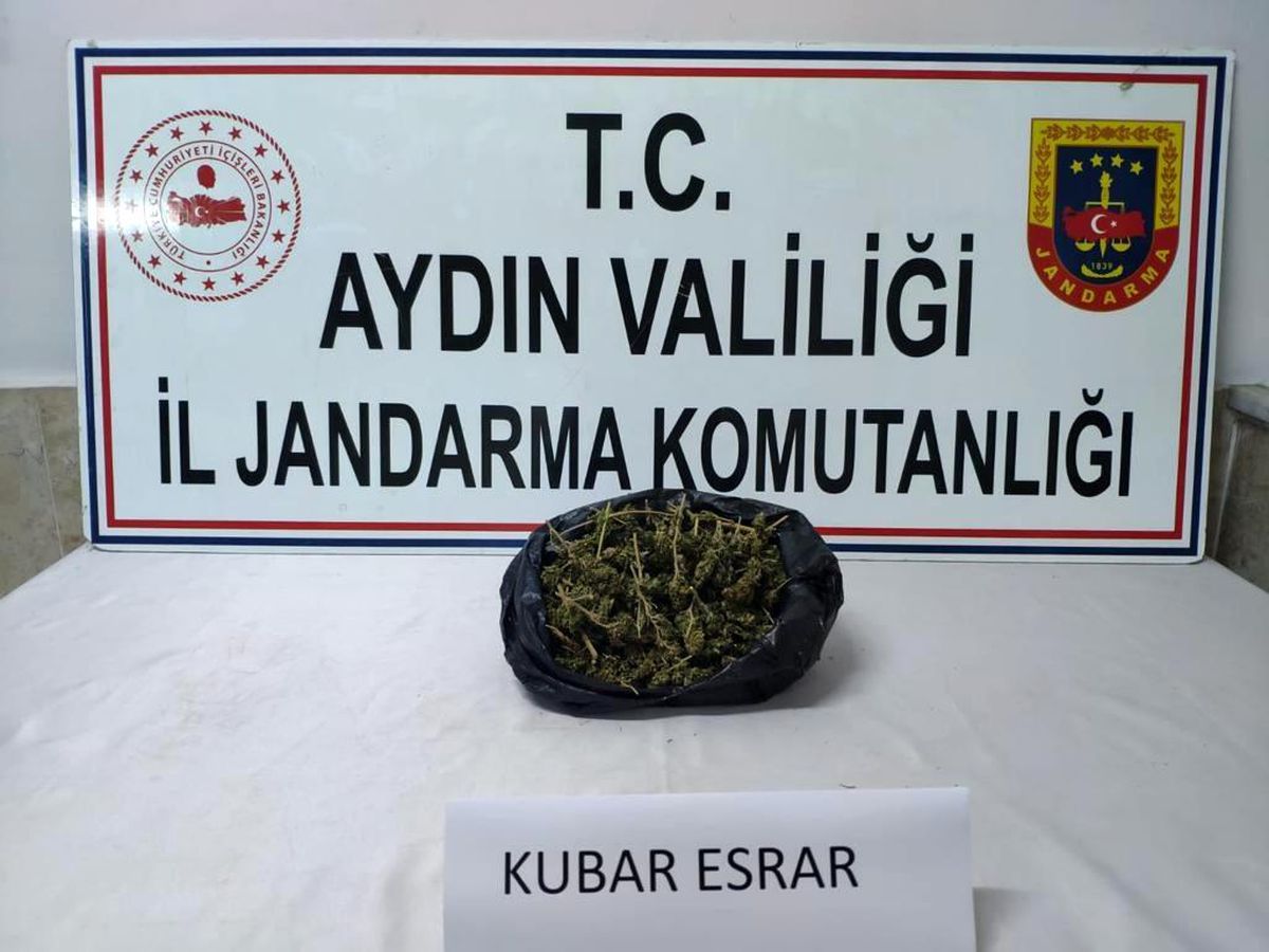 Şüpheli şahsın kullandığı araçtan uyuşturucu madde çıktı