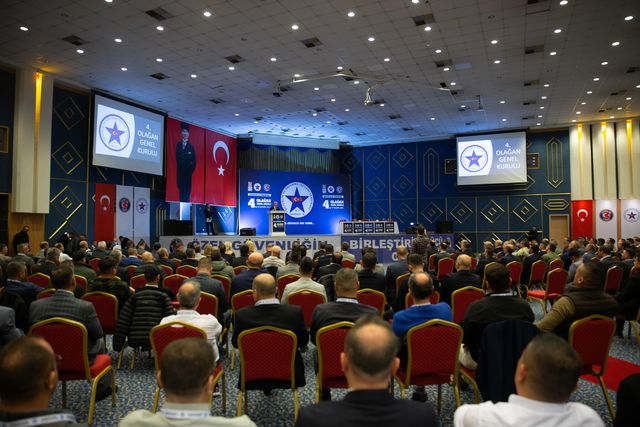 TÜRK-İŞ Genel Başkanı, asgari ücretin konuşulmasına karşı! Gerekçesi de son derece mantıklı TÜRK-İŞ Genel Başkanı, asgari ücretin konuşulmasına karşı! Gerekçesi de son derece mantıklı