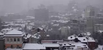 Ukrayna'da kar yağışı etkili oldu