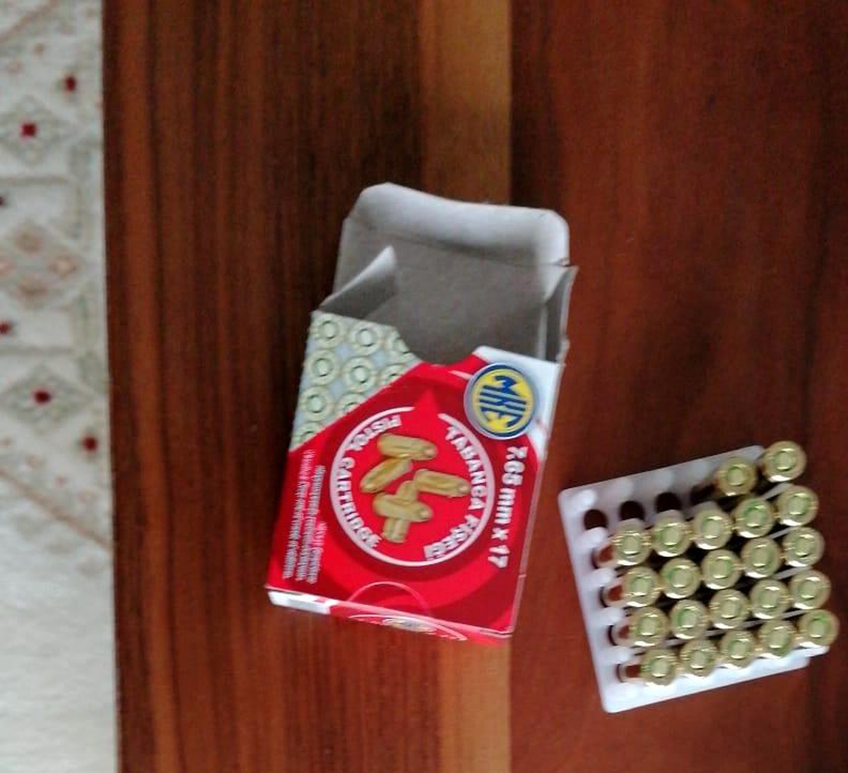 "Yağma" ve "resmi belgede sahtecilik" suçlarından aranan 5 şüpheli yakalandı