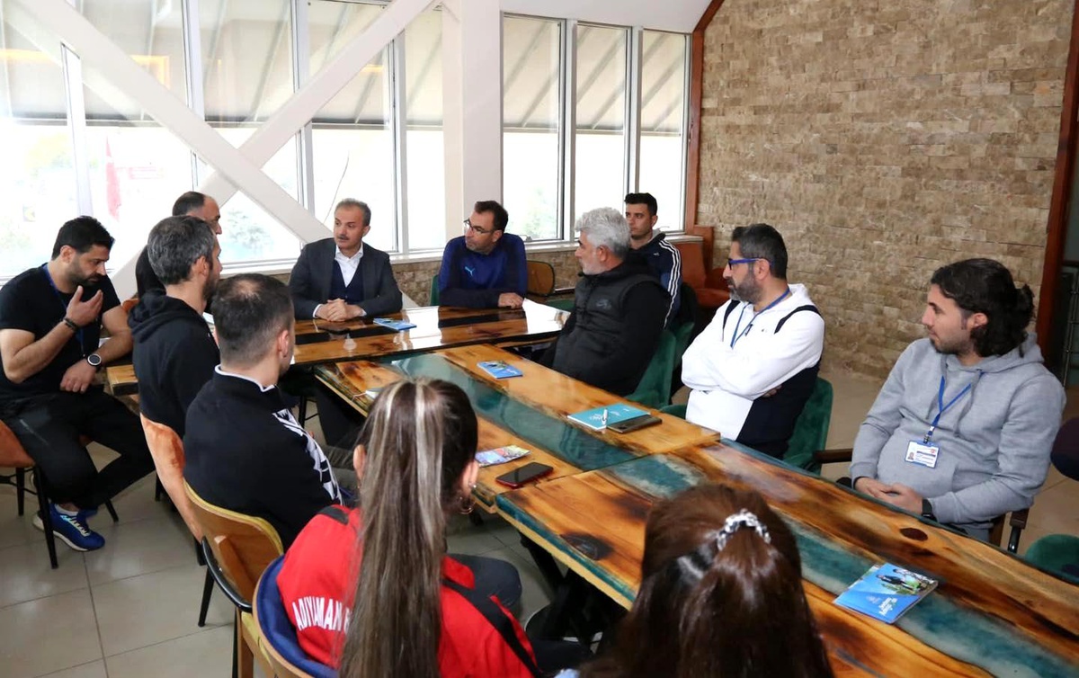 Başkan Kılınç, kış spor okulları hakkında bilgi aldı