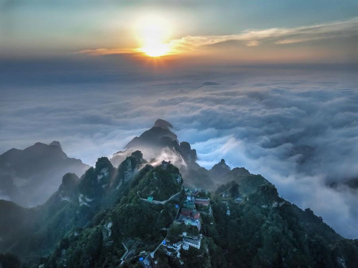 Çin\'in Wudang Dağı\'ndaki Beş Ejderha Sarayı\'nda 1000\'den Fazla Tarihi Eser Bulundu
