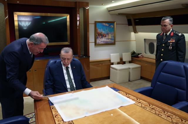 Cumhurbaşkanı Erdoğan'ın harekat emrini verdiği görüntüler servis edildi
