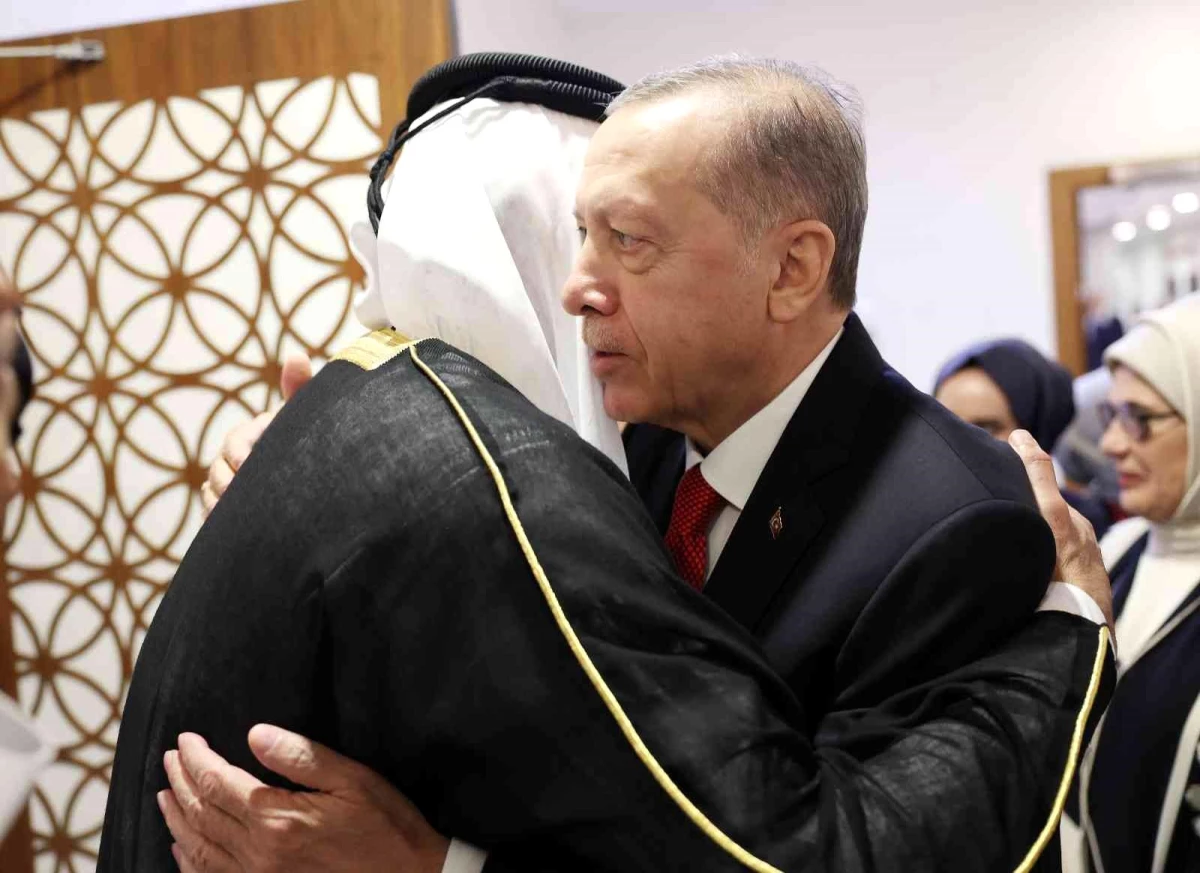 Cumhurbaşkanı Erdoğan, Katar Emiri Al Sani tarafından verilen resepsiyona katıldı