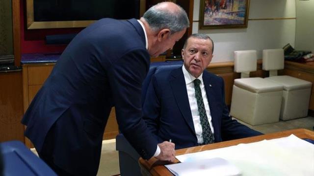 Hain saldırıların hesabı soruluyor! Terör hedefleri gece yarısı operasyonuyla yerle bir edildi Hain saldırıların hesabı soruluyor! Terör hedefleri gece yarısı operasyonuyla yerle bir edildi