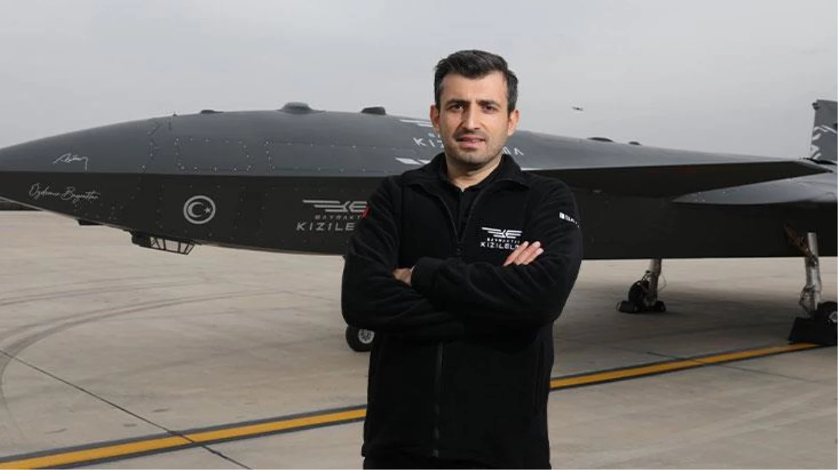Hangardan çıkan Kızılelma insansız savaş uçağının taksi ve koşu testleri başarıyla tamamlandı