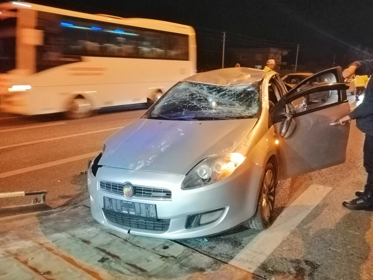 Samsun\'da otomobilin devrilmesi sonucu 3 kişi yaralandı