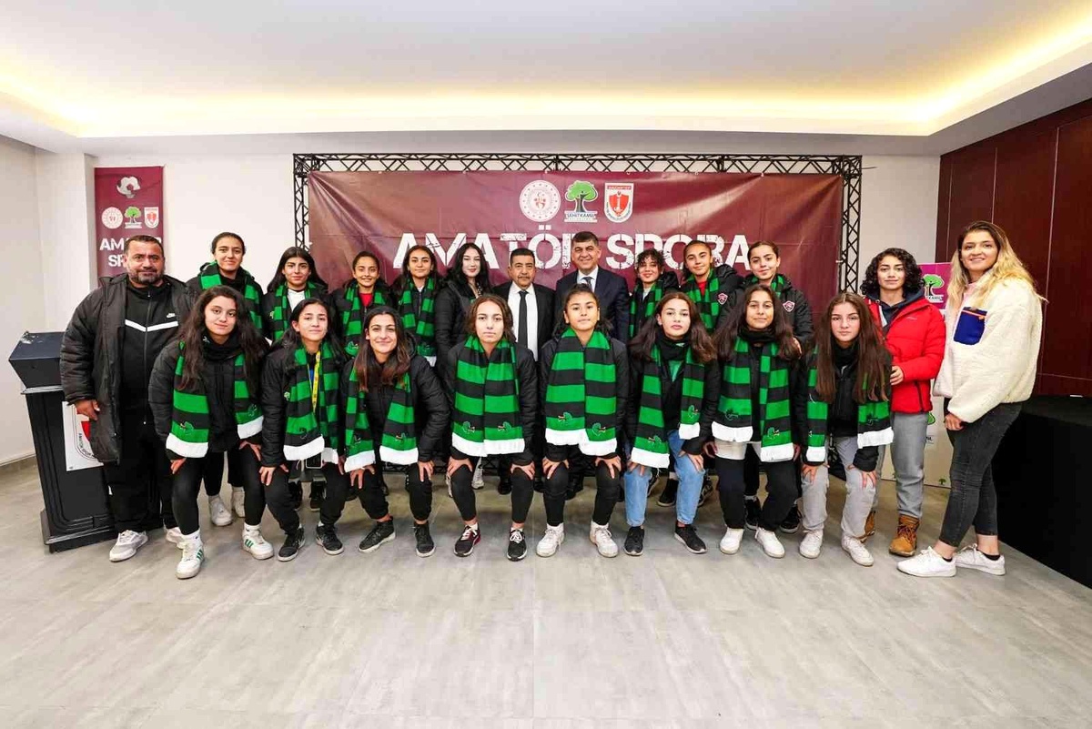 Şehitkamil\'de 76 spor kulübüne destek