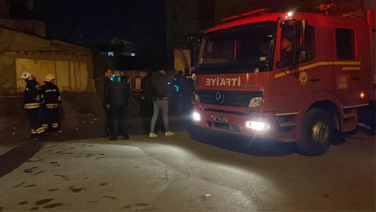 Sivas\'ta müstakil evde çıkan yangında bir kişi hayatını kaybetti