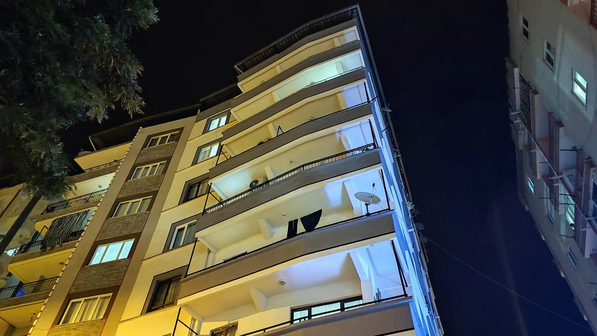 Aydın\'da balkondan düşen 2 yaşındaki çocuk yaralandı