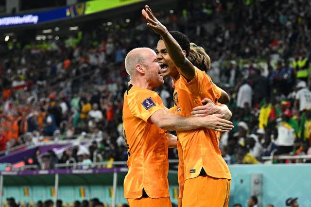 Beşiktaşlı Weghorts'un ülkesi kazandı! Hollanda, Senegal'i son nefeste devirdi