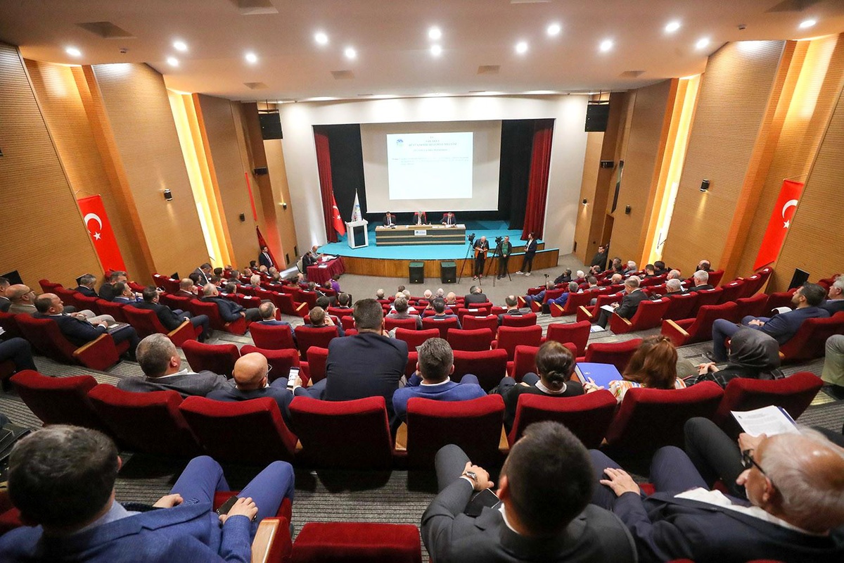 Büyükşehir\'in 2023 bütçesi 4 milyar 950 milyon TL