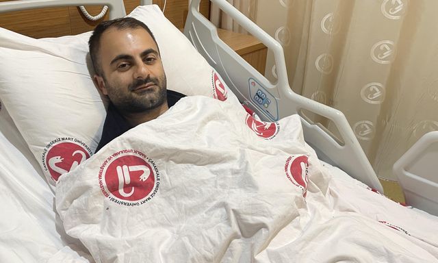 Karın ağrısı şikayetiyle hastaneye giden vatandaş acilen ameliyata alındı: Karşımızda ilginç bir vaka var Karın ağrısı şikayetiyle hastaneye giden vatandaş acilen ameliyata alındı: Karşımızda ilginç bir vaka var
