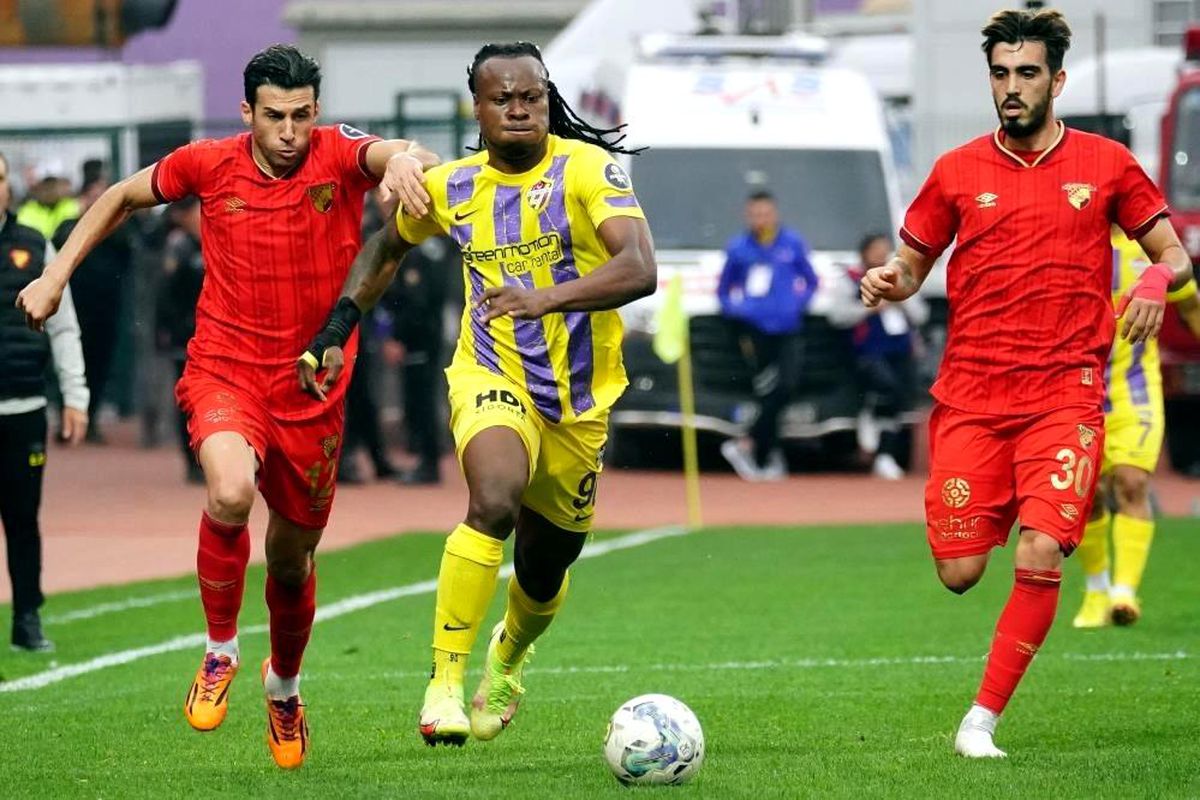 Eyüpspor, evinde 8\'de 8 ile devam ediyor