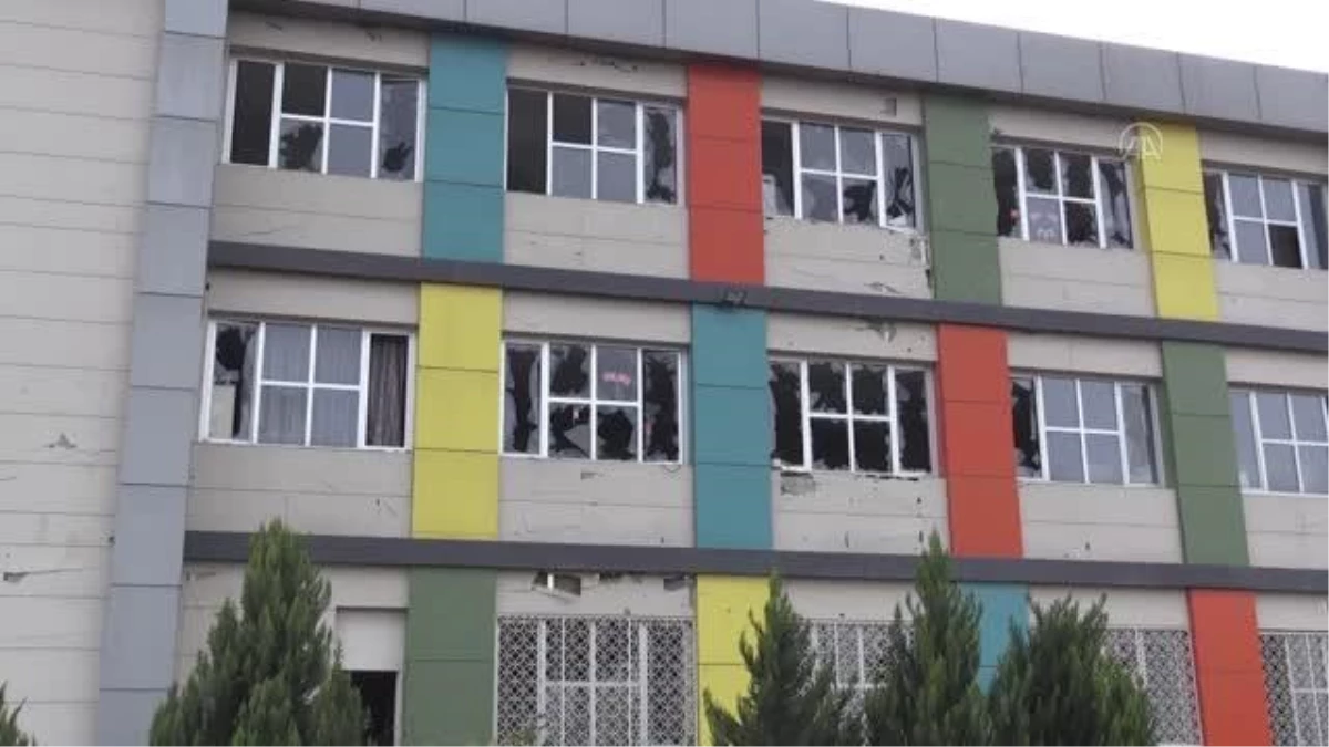 GAZİANTEP - Bakan Özer: "Bu hafta Karkamış\'ta bütün okulları tatil edeceğiz"
