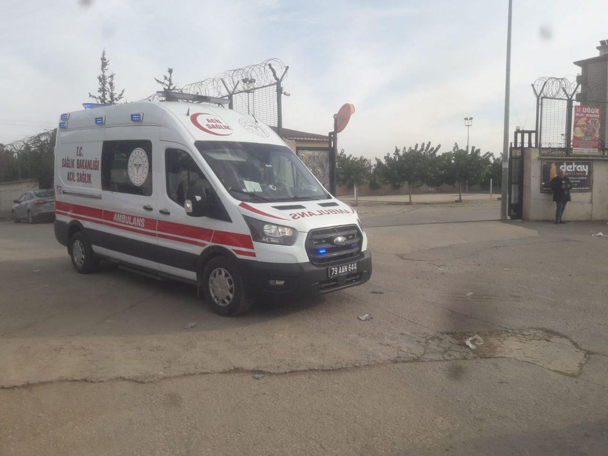 Terör örgütü YPG/PKK mensuplarınca atılan roketler Kilis\'te sınır bölgesine düştü