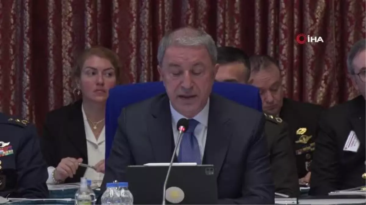 Bakan Akar\'dan kimyasal silah iddialarına tepki