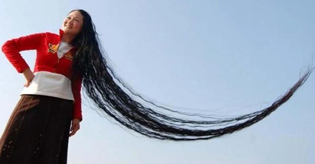 Çin'de saç uzunluğu 2.7 metre olan kadın internette viral oldu
