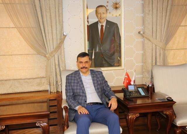 Cumhurbaşkanı Erdoğan'ın fotoğrafını makamından kaldırdığı söylenen Vali Çiftçi'den açıklama geldi