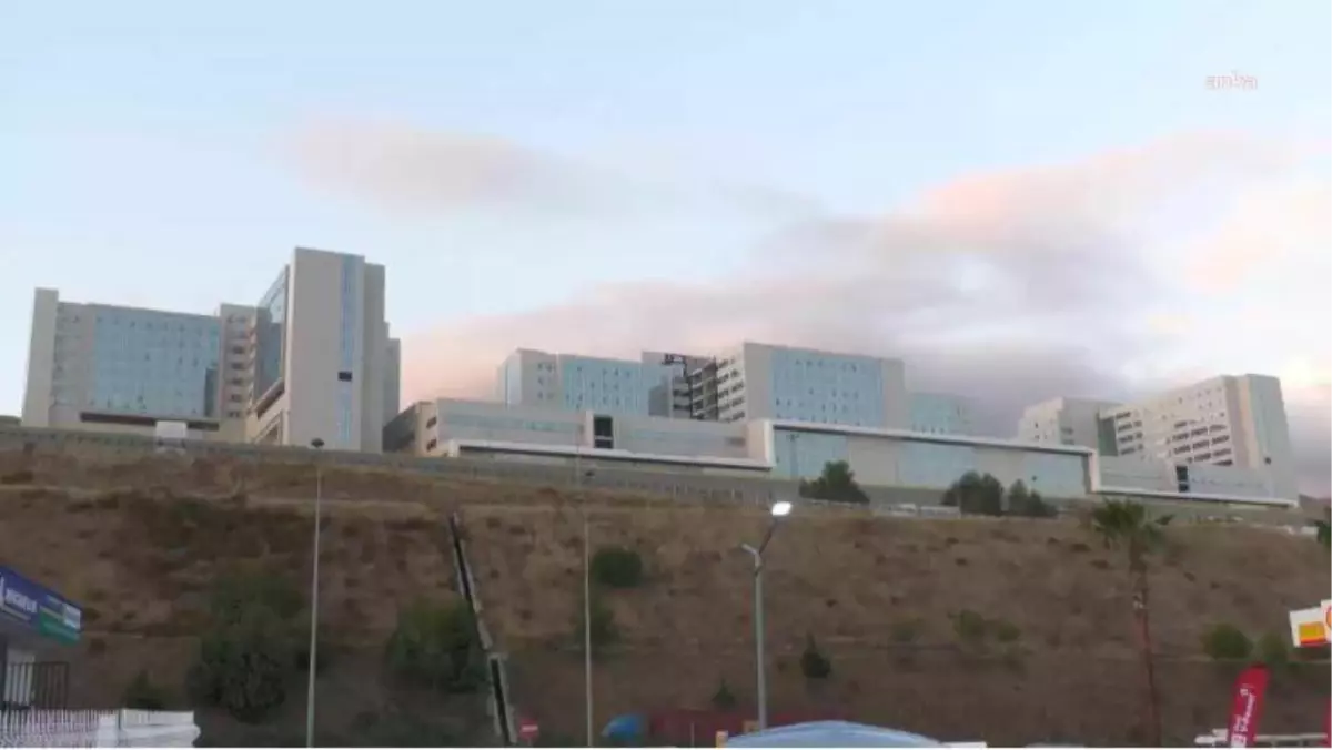 Ednan Arslan'dan 'İzmir Şehir Hastanesi' Tepkisi: 'Ak Parti Vermiş Oldukları Garantileri Saray Başta Olmak Üzere İsraftan Kaçınarak Sağlasın'