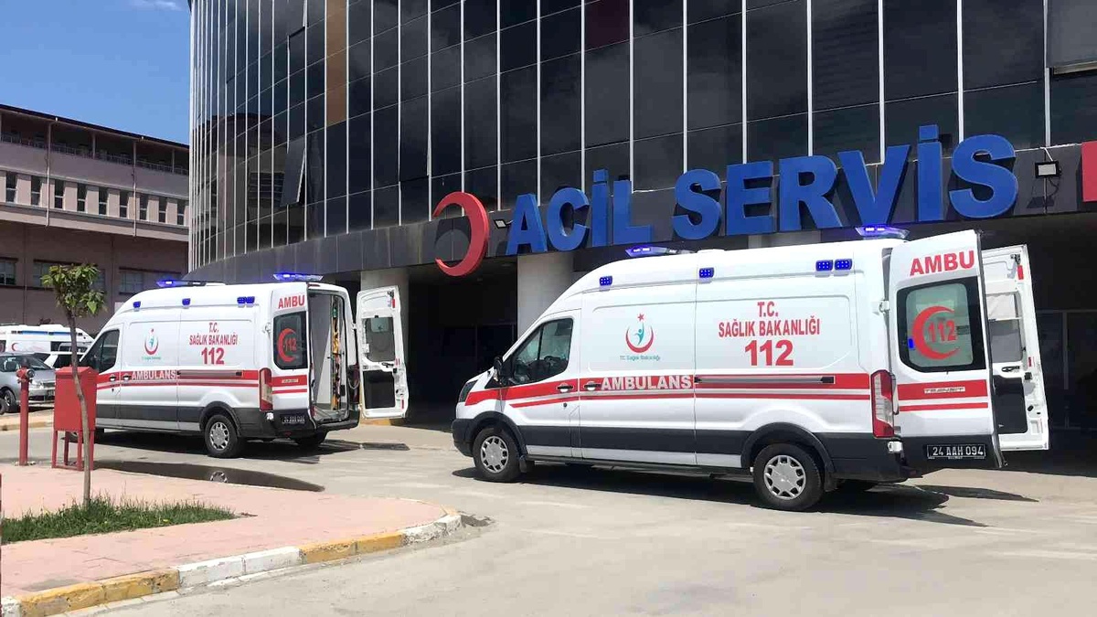 Erzincan\'da 27 gün önce inşaattan düşen genç öldü
