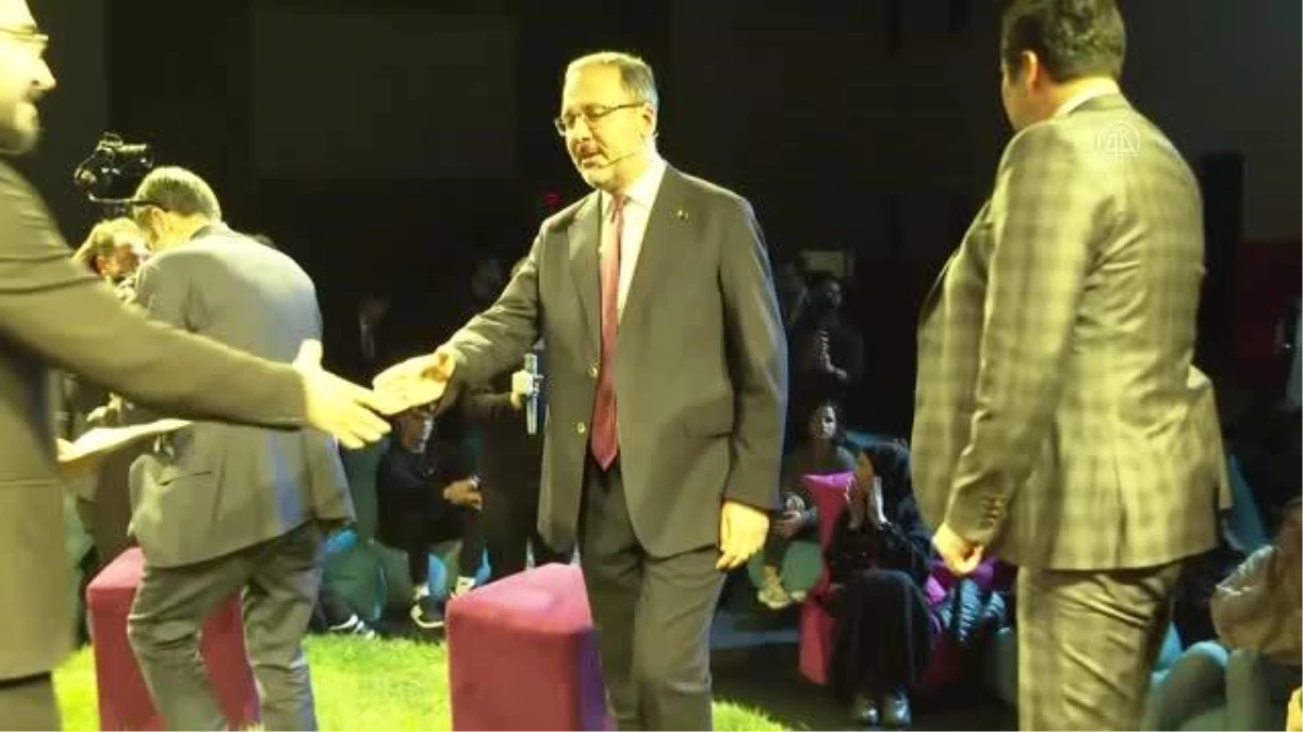 Gençlik ve Spor Bakanı Kasapoğlu, Manisa\'da "Vizyon Buluşmaları"na katıldı (2)
