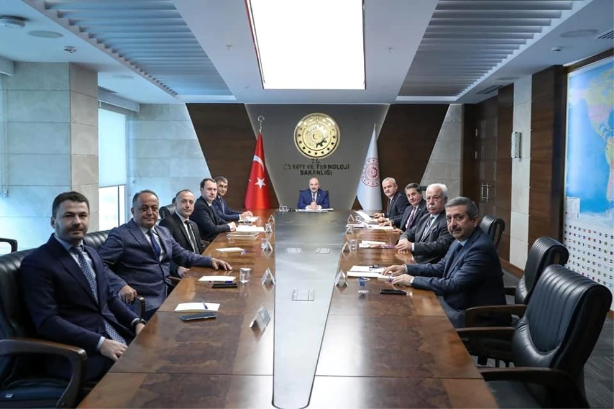 Karabük heyetinden Sanayi ve Teknoloji Bakanı Mustafa Varank\'a ziyaret