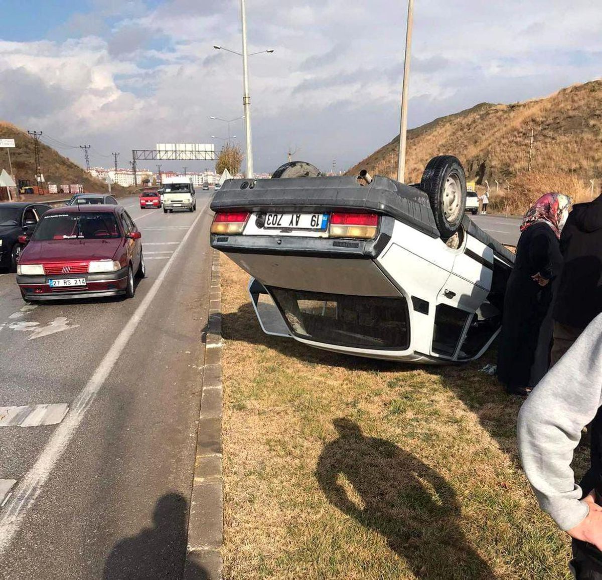 Kontrolden çıkan otomobil devrildi, 1 yaralı