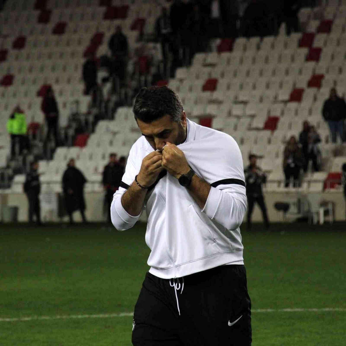 Sinan Kaloğlu\'na sevgi gösterisi